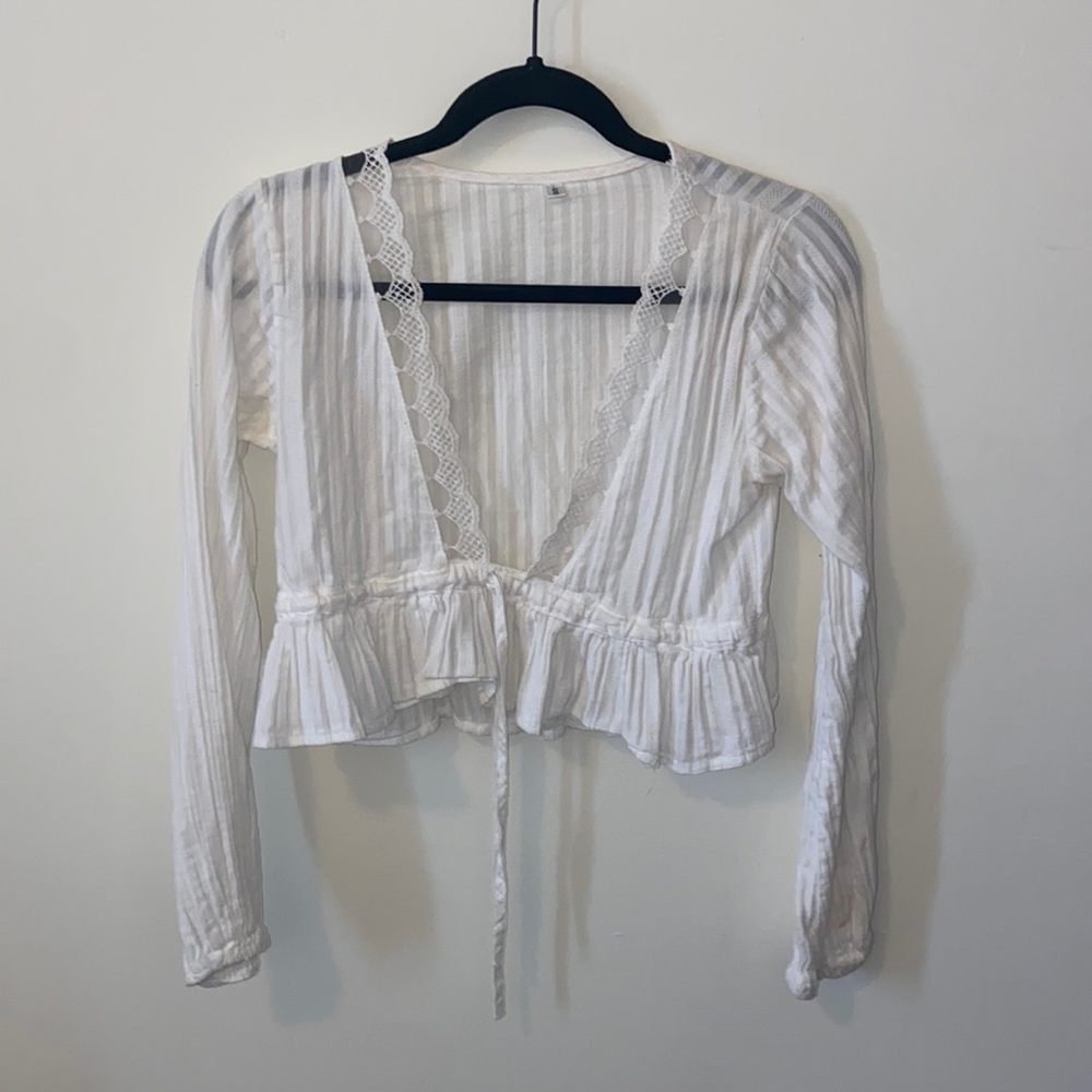 Shein deep V white long sleeve runched top
